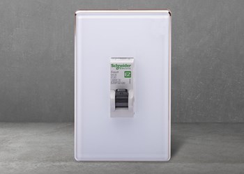 Aptomat mặt kính cường lực 